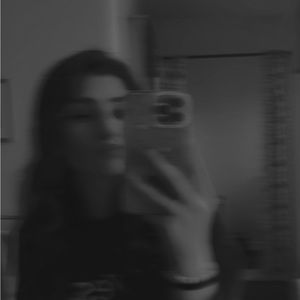 Meet your Posher, Valerie